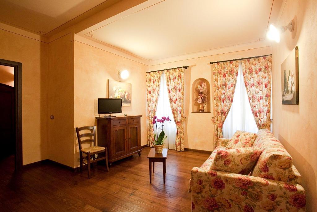 Residenza Palazzo Saloni Aparthotel Montalcino Cameră foto