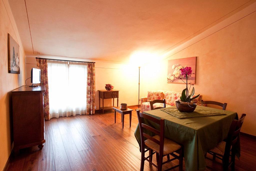 Residenza Palazzo Saloni Aparthotel Montalcino Cameră foto