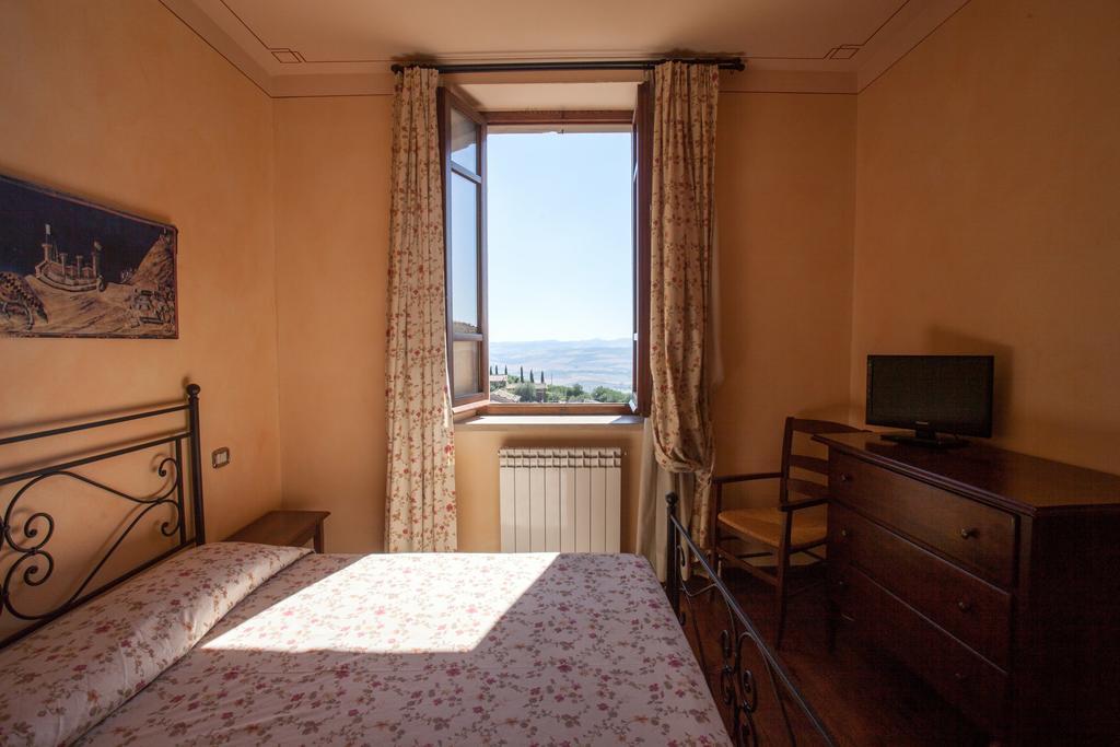 Residenza Palazzo Saloni Aparthotel Montalcino Exterior foto