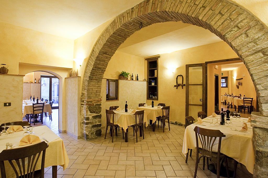 Residenza Palazzo Saloni Aparthotel Montalcino Exterior foto