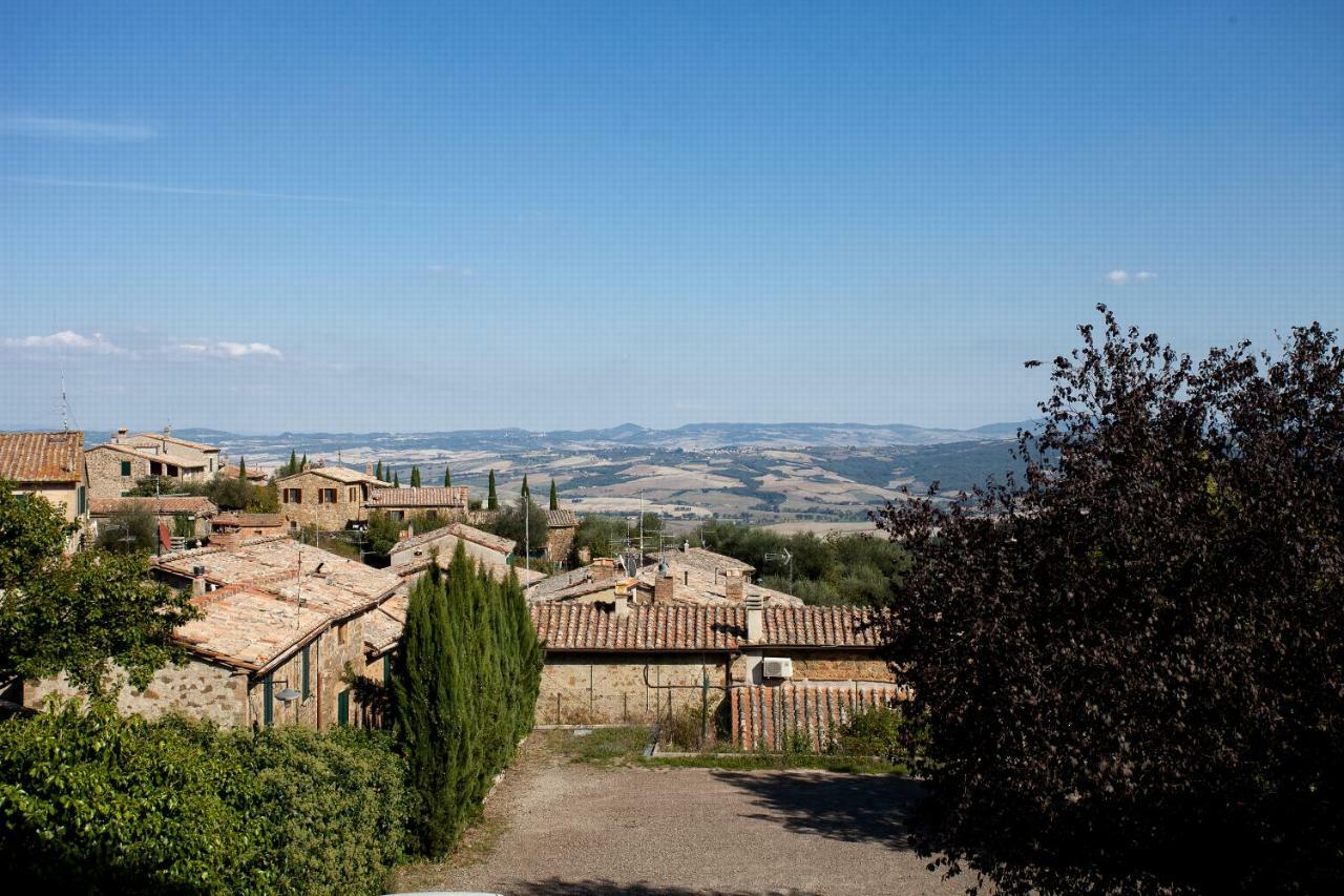 Residenza Palazzo Saloni Aparthotel Montalcino Exterior foto